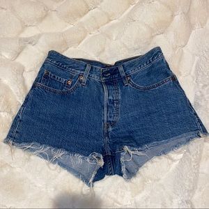 Levis 501 shorts